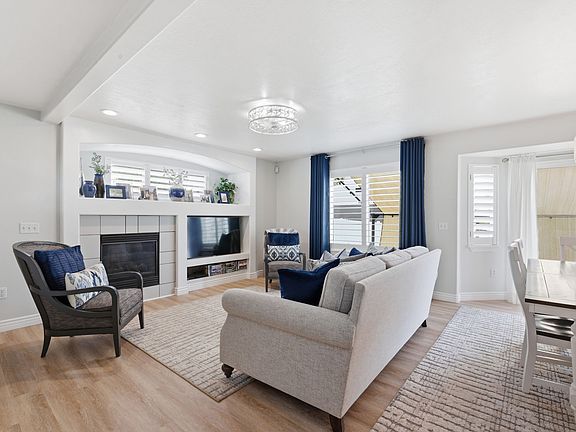 4th image of 14436 Debrian Way