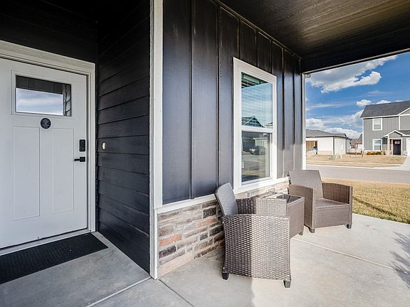 5th image of 2757 S Cypress Ct