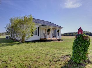 36207 Unity Rd, Zuni, VA 23898