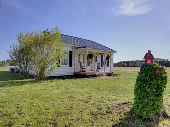 36207 Unity Road, Zuni, VA 23898