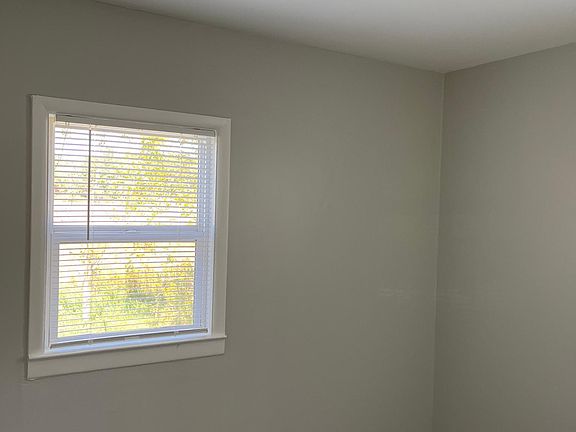 Second bedroom nice led fixture