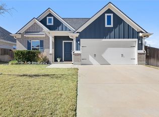 1913 Cambria Dr, Bryan, TX 77807