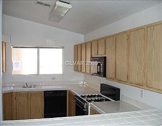 1st image of 7805 Ravenhollow Ln