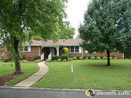 1st image of 305 Stardust Dr