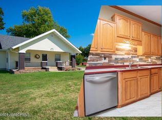 711 Redwood Dr, New Bloomfield, MO 65063