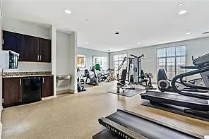 100 Vista Cir #402 — Photo 28