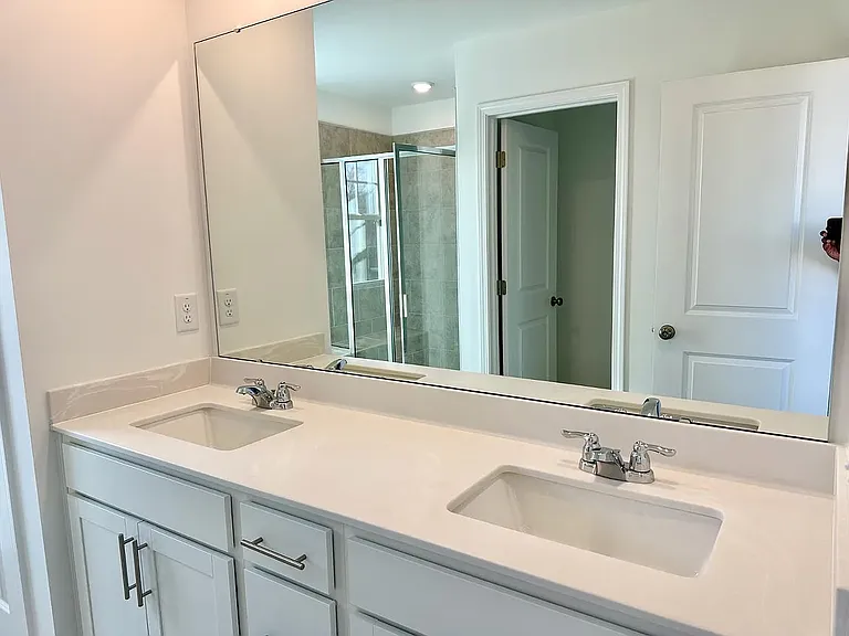 10040 Regal Dr — Photo 29