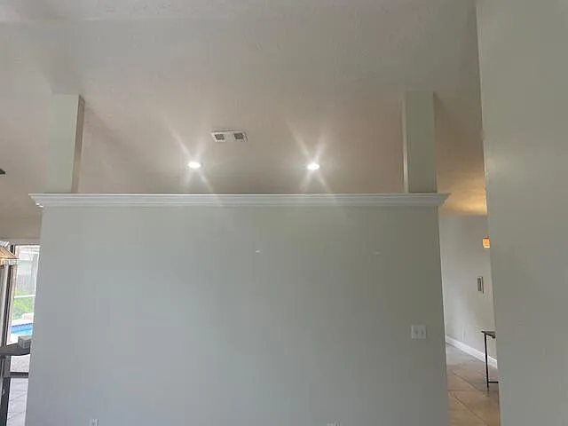 618 SE Streamlet Ave — Photo 8