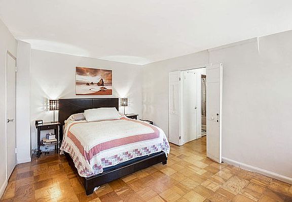 5th image of 225 E 36th St APT 19-H