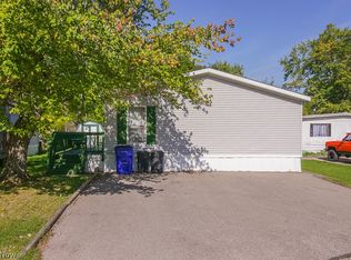 5521 Magnolia St, Ravenna, OH 44266