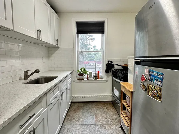 8470 129th St APT 1F, Jamaica, NY 11415