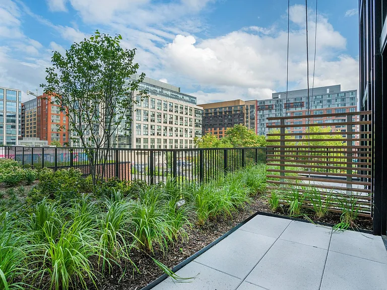 The Belgard — Photo 16