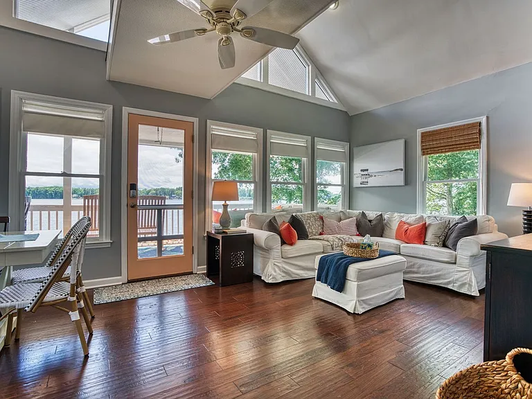 200 Mariners Pointe Rd — Photo 8