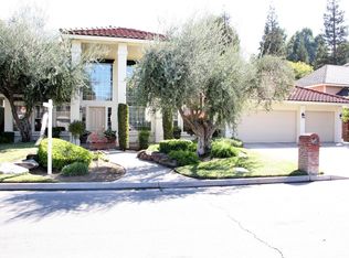 845 E Country View Cir, Fresno, CA 93730