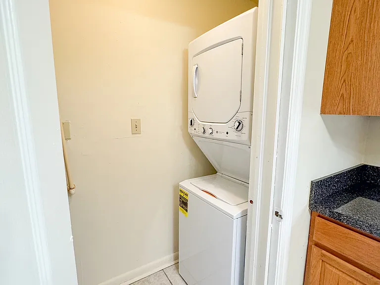 2203 Melanie Dr — Photo 5