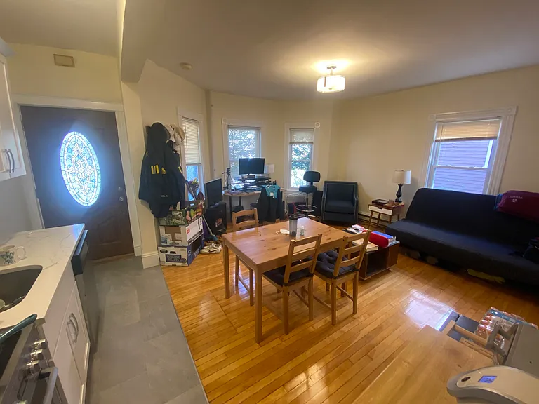 42 Rindge Ave #2A — Photo 3