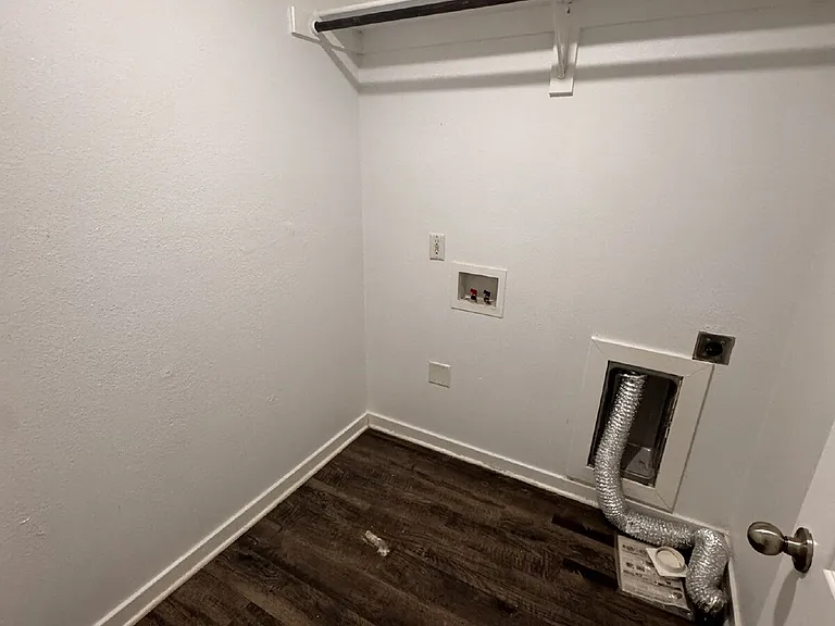 321 Westbrook Ct #3 — Photo 8