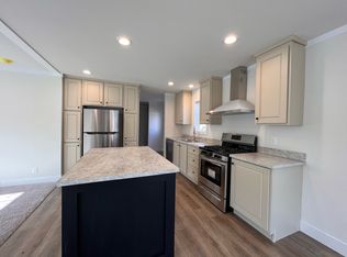 7055 Quarry Rd #255, Amherst, OH 44001