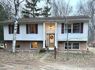 1394 Plank Rd, Menasha, WI 54952