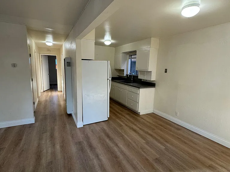 2237 Roosevelt Ave #1 — Photo 7