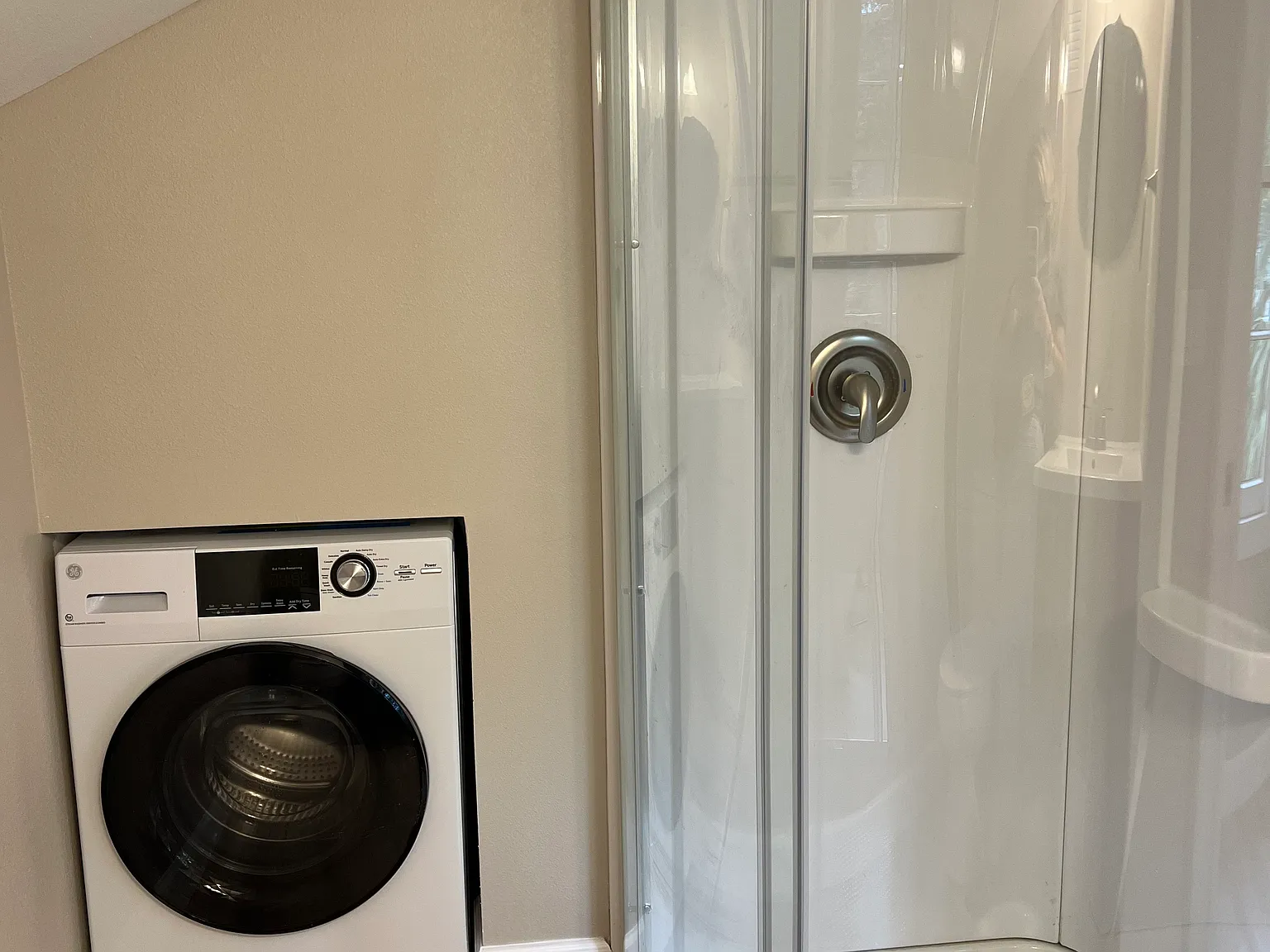 Studio, 600 sqft, $1,700 — Photo 4