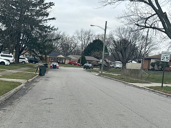 5th image of 1822 Penfield Rd