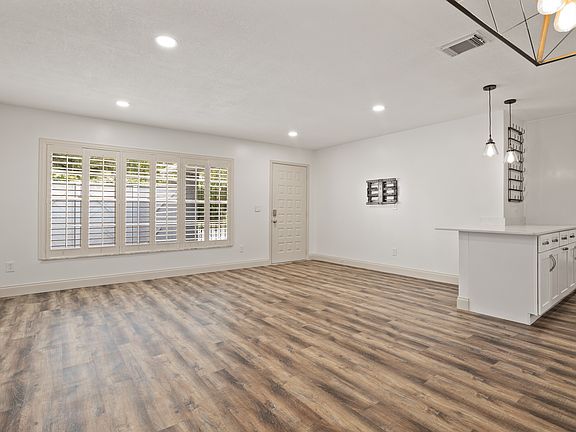 4th image of 5900 Shale Ct
