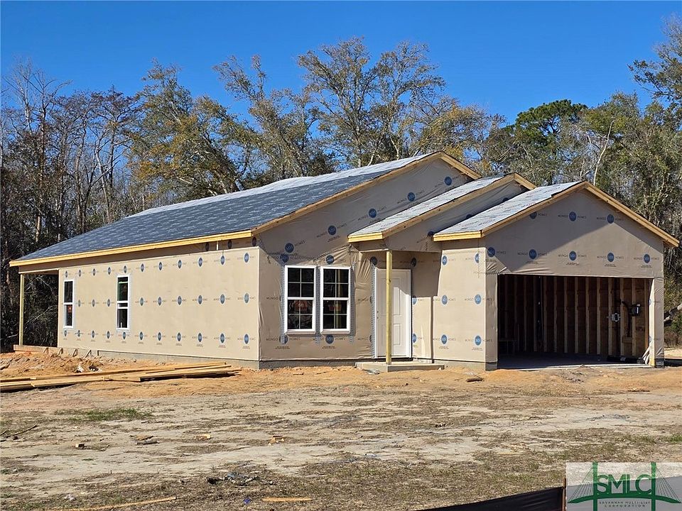 2nd image of 130 Palmetto Way NE