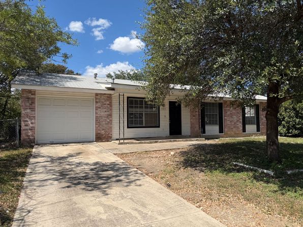 5203 Village Row