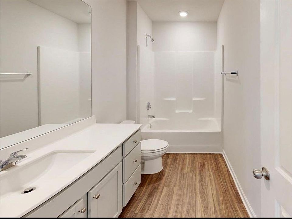 1st image of 2209 Westview Trl