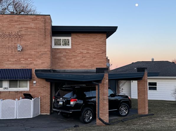 889 Mount Loretta Ave