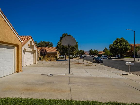 4th image of 15172 San Jose Dr