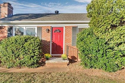 1st image of 2618 Thomas Jefferson Pkwy
