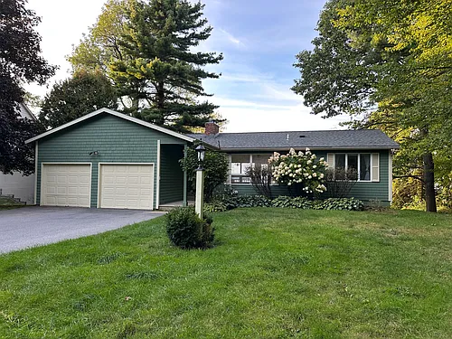 304 Thayer Bay Rd Photo 1
