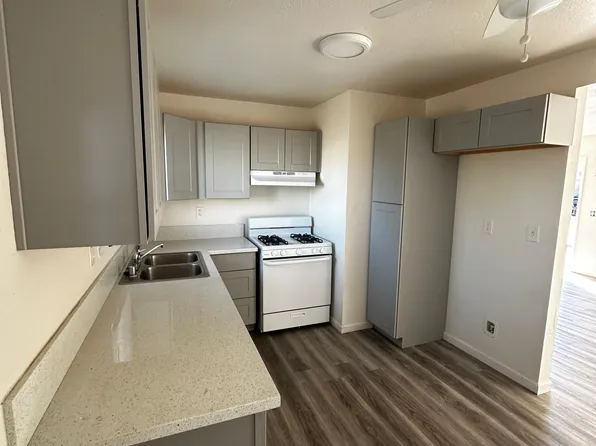 16259 Orange St APT E, Hesperia, CA 92345