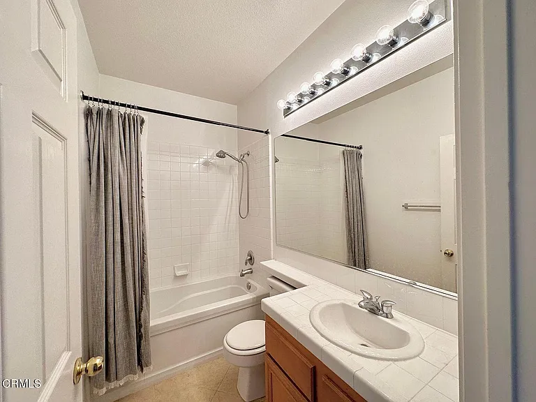 1202 Bayside Cir — Photo 30