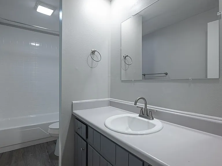 Flowerdale Townhomes — Photo 11