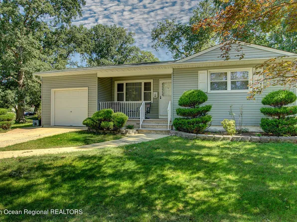 59 Eden Avenue, Edison, NJ 08817