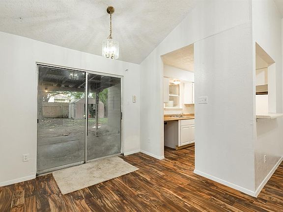 5th image of 1022 E Belgravia Dr