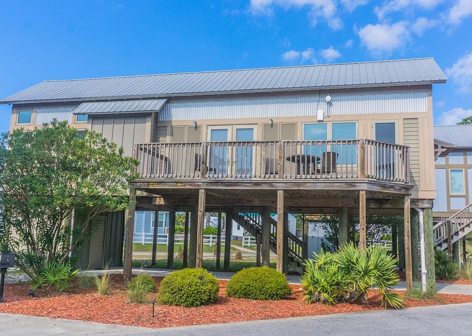 1st image of 104 Haven Ct #104