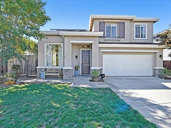 2nd image of 970 Wildgrass Ct