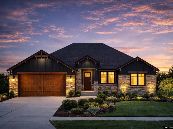679 Memory Ln, Green River, WY 82935
