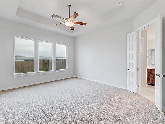 5th image of 4334 Frankfurt Ln