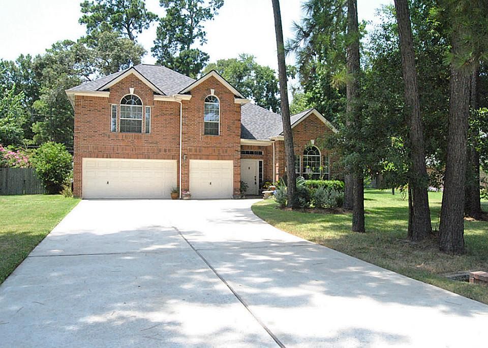 1st image of 407 Monarch Oak Dr