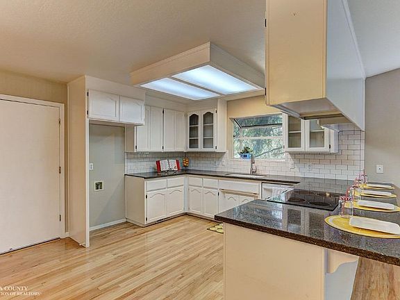 4th image of 10312 Keenan Way