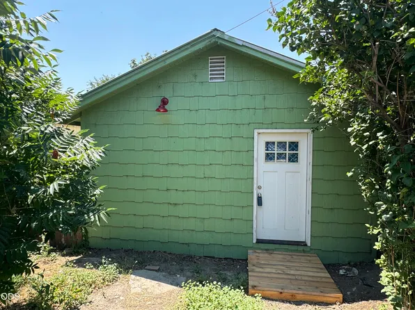 1762 Main St, Klamath Falls, OR 97601