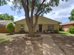 3509 S Columbine Ln, Grand Prairie, TX 75052
