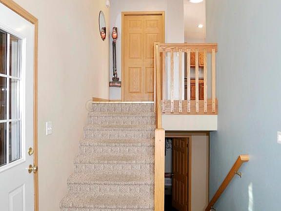 3rd image of 750 Homestead Ct