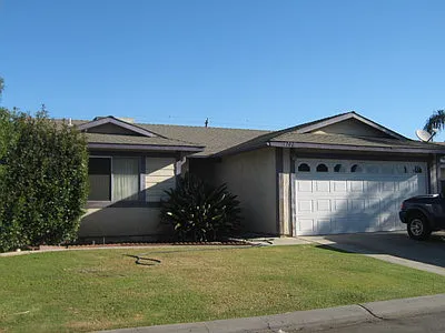 4700 Country Wood Ln photo 1