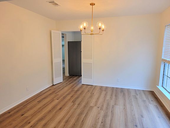 5th image of 8602 Mesa Dr #B